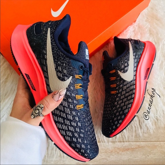 Nike Shoes - NWT Nike ZM Pegasus 35 Flyease